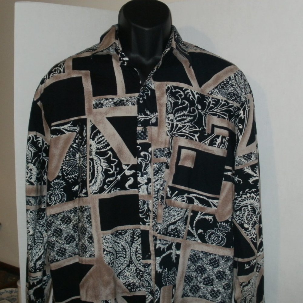 Men's Long Sleeved Shirt-Medium